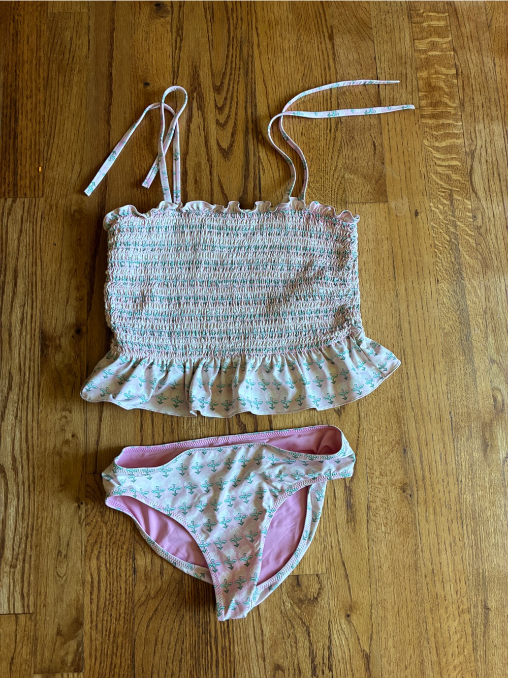Vineyard vines bathing suit girls 12-14